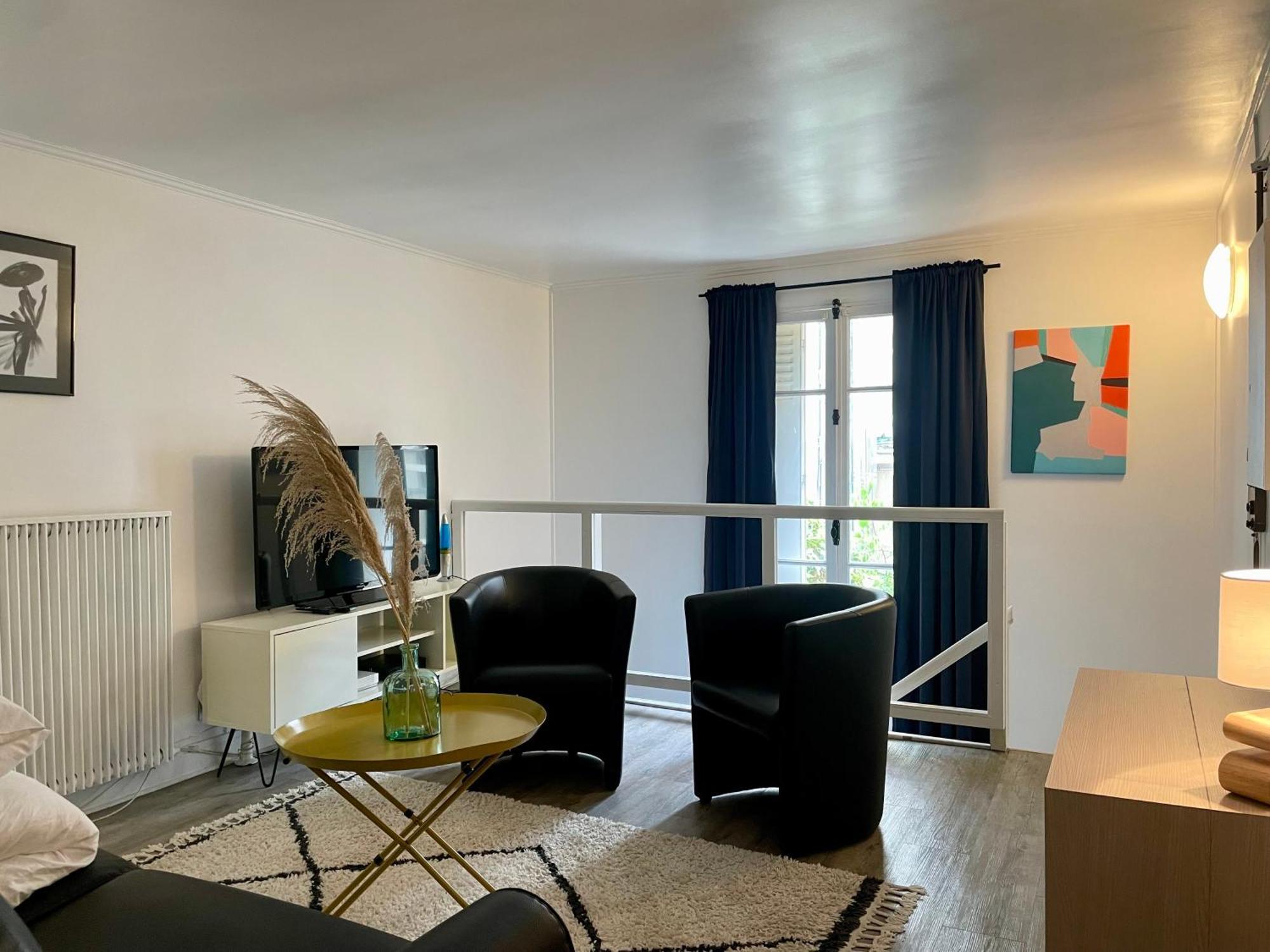 Elegant Triplex - Tour Eiffel Invalides Apartment ปารีส ภายนอก รูปภาพ