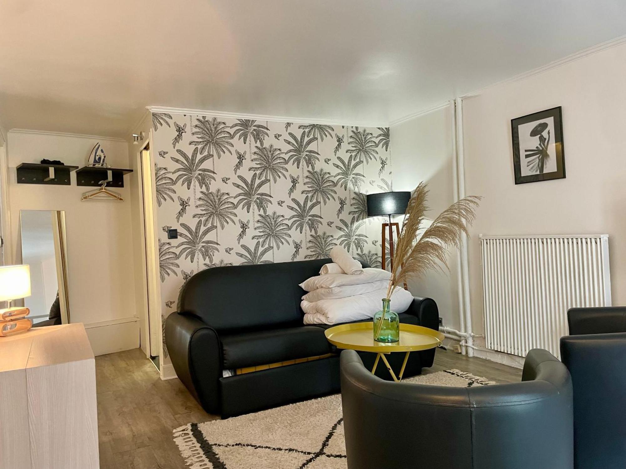 Elegant Triplex - Tour Eiffel Invalides Apartment ปารีส ภายนอก รูปภาพ
