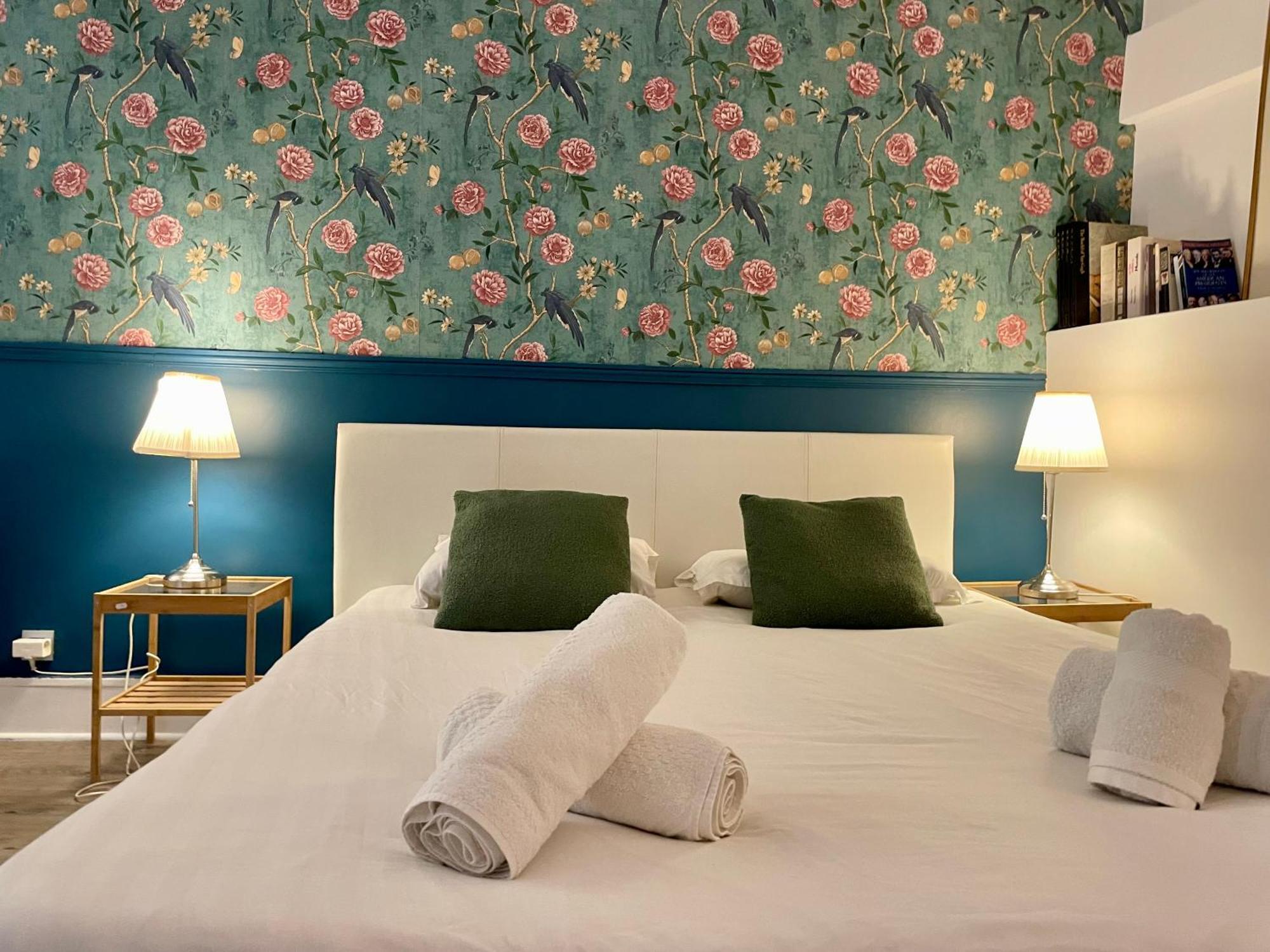 Elegant Triplex - Tour Eiffel Invalides Apartment ปารีส ภายนอก รูปภาพ